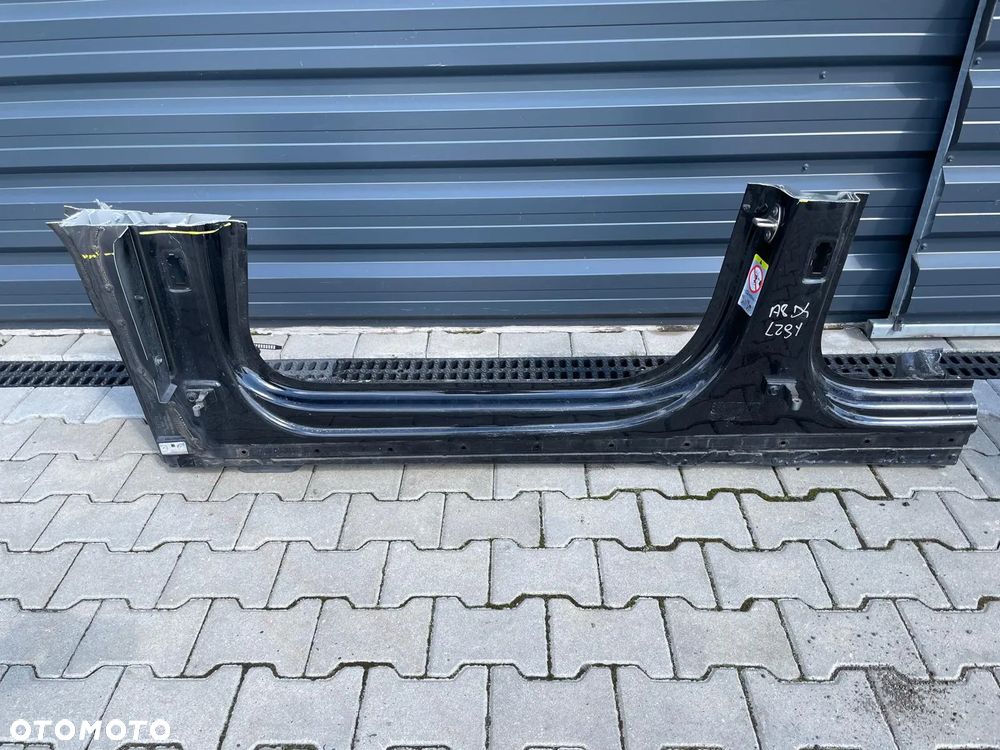 AUDI A8 D4 ĆWIARTKA PRÓG SŁUPEK LEWY LZ9Y