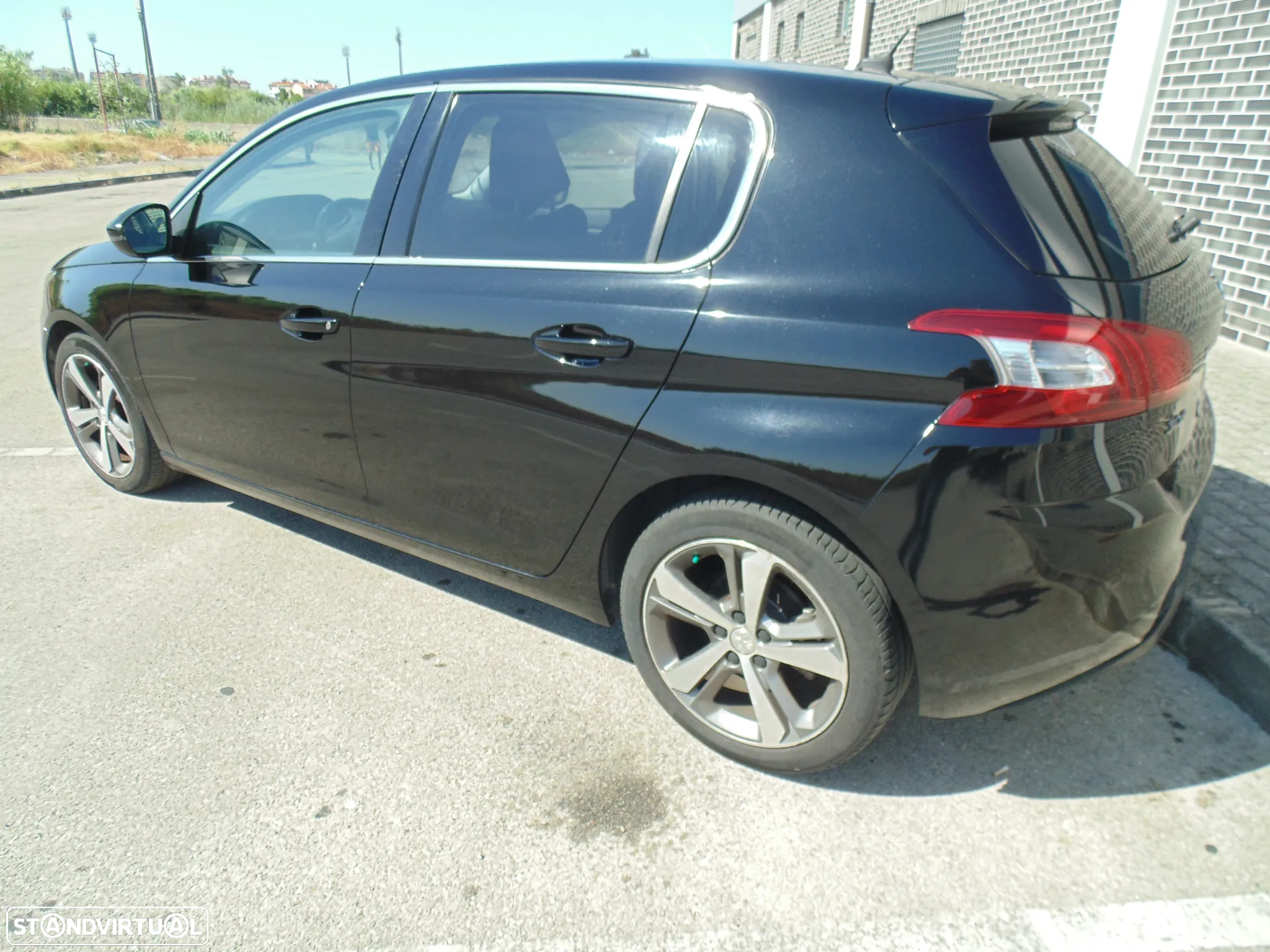 Peugeot 308 1.6 BlueHDi Allure J17 - 15