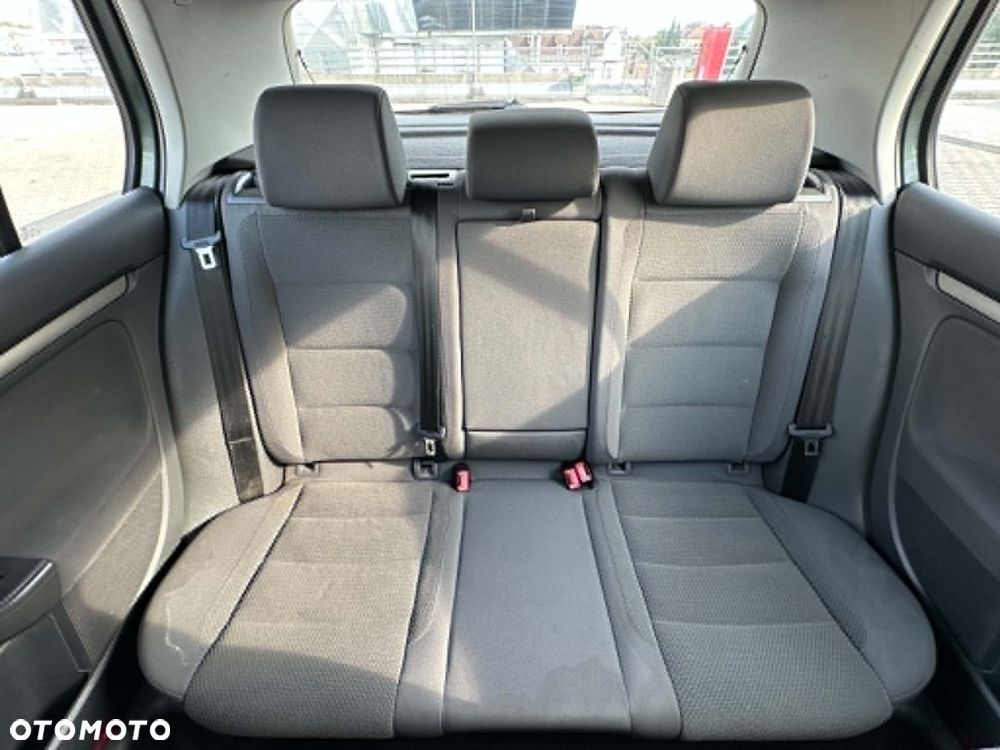 Volkswagen Golf 1.6 FSI Comfortline - 21