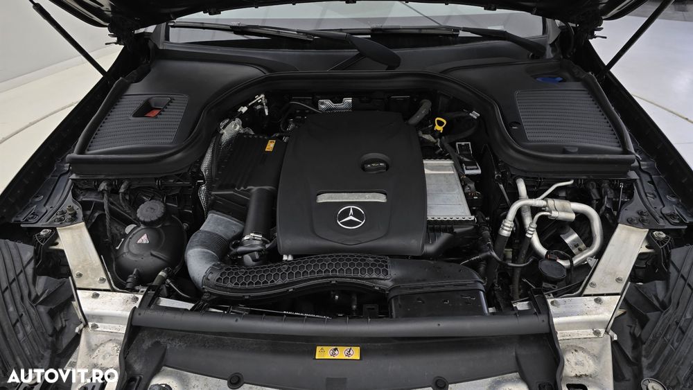 Mercedes-Benz GLC 250 4MATIC - 24