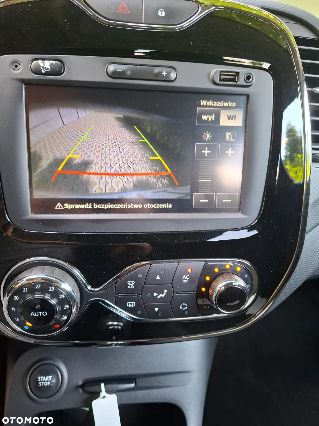 Renault Captur - 10