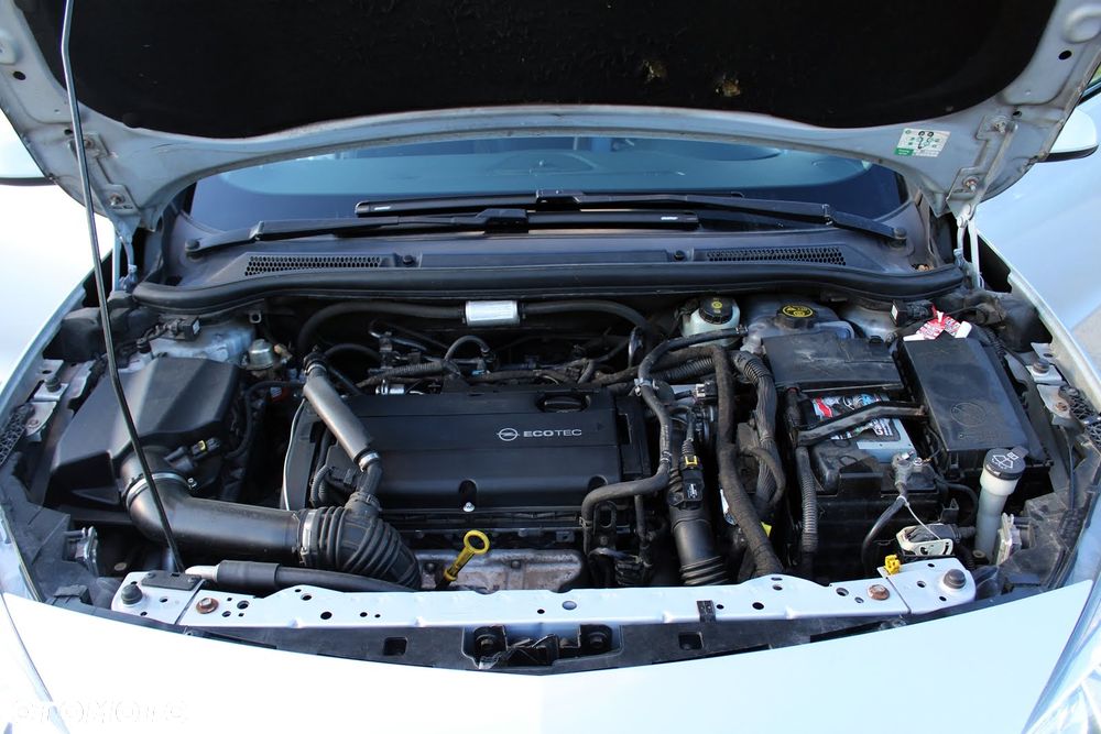 Opel Astra 1.6 T Sport - 13