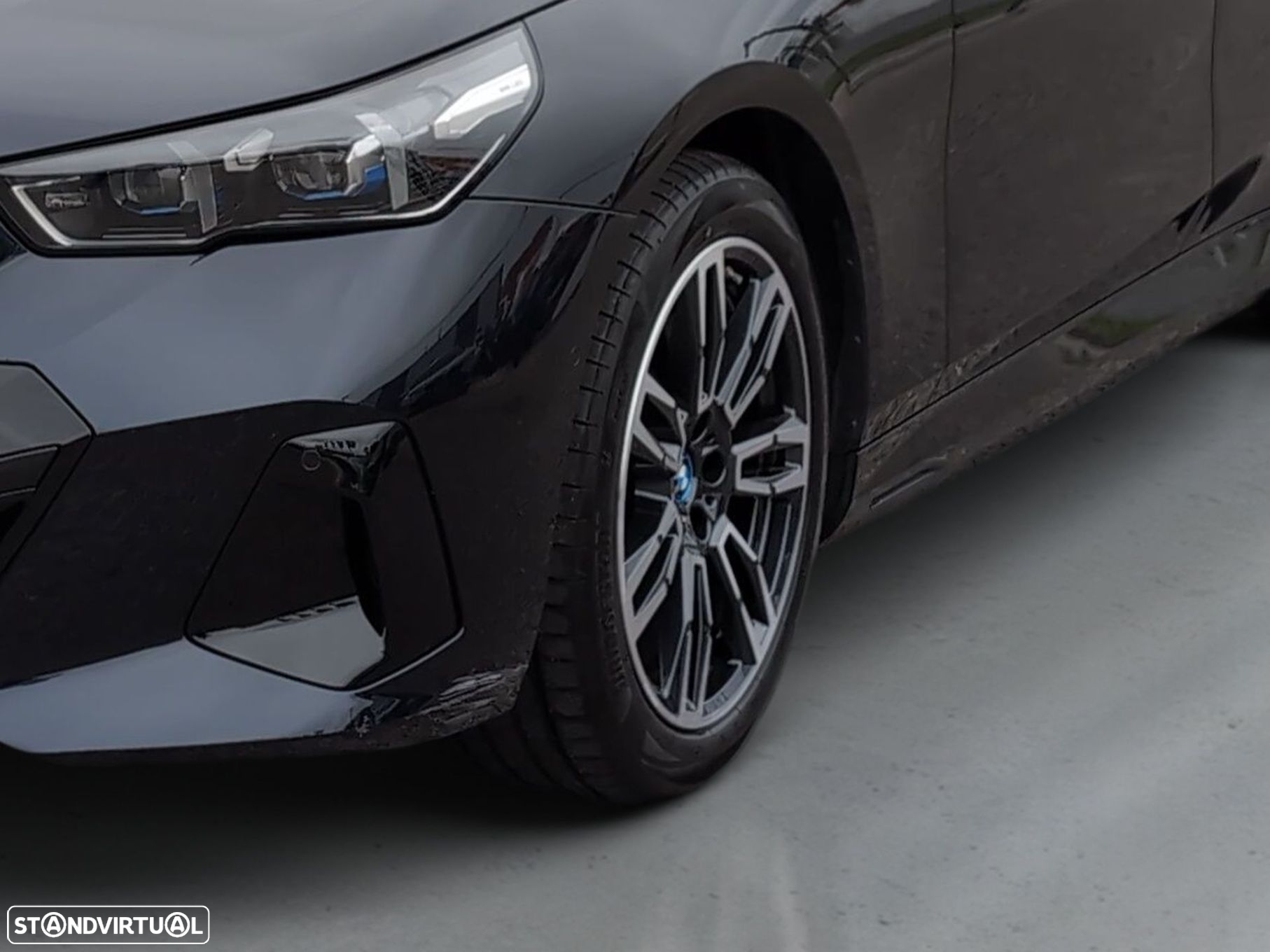BMW i5 eDrive40 Pack Desportivo M - 4