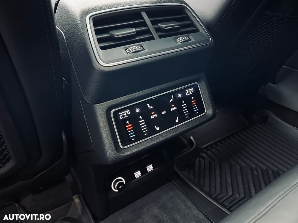 Audi e-tron 55 quattro S line - 19