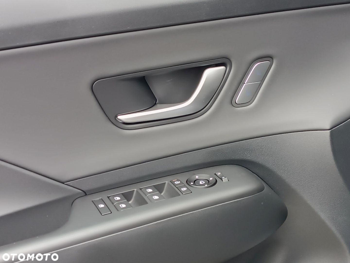 Hyundai Kona - 13
