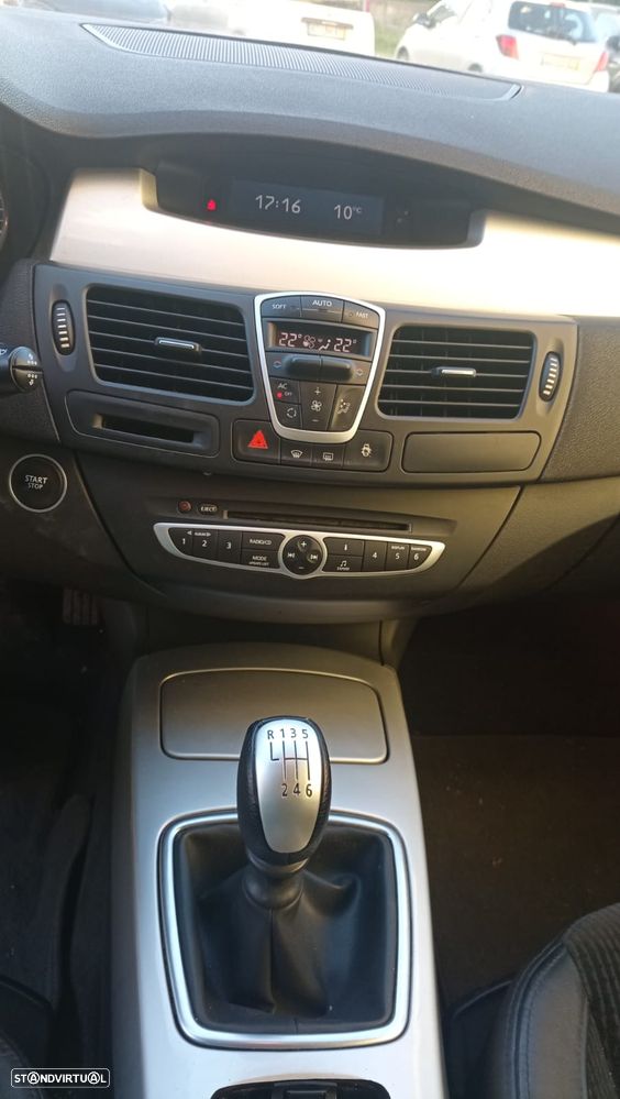 Renault Laguna Break 1.5 dCi Luxe - 12