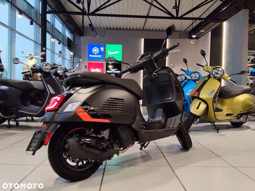 Vespa GTS - 4