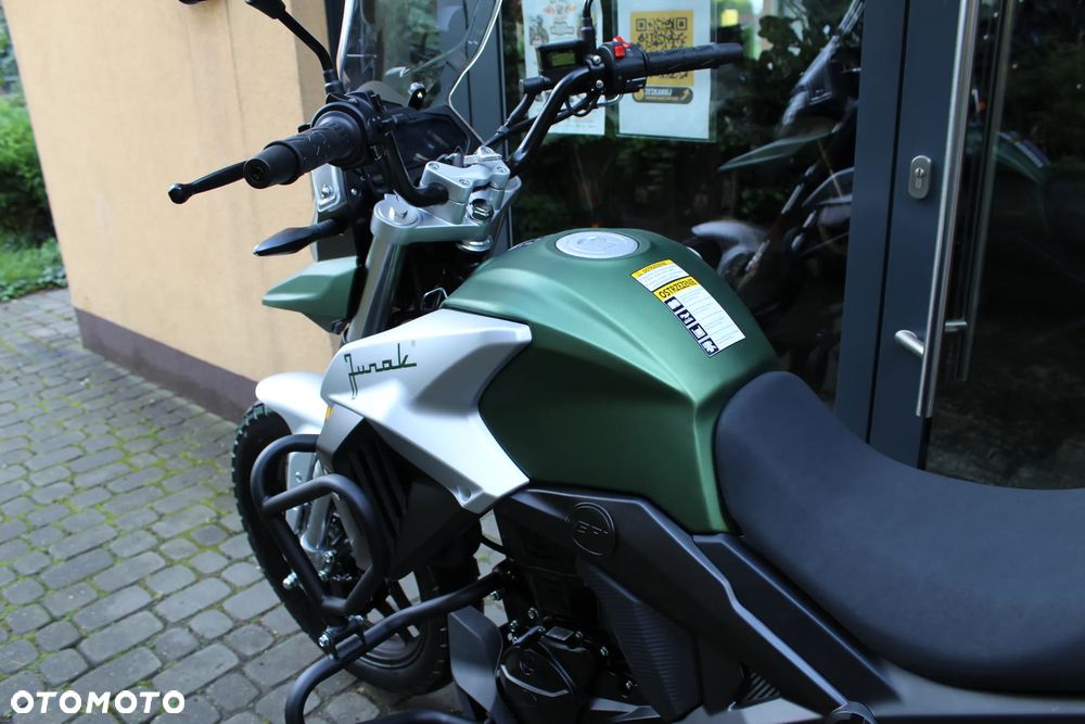 Junak RX One - 9