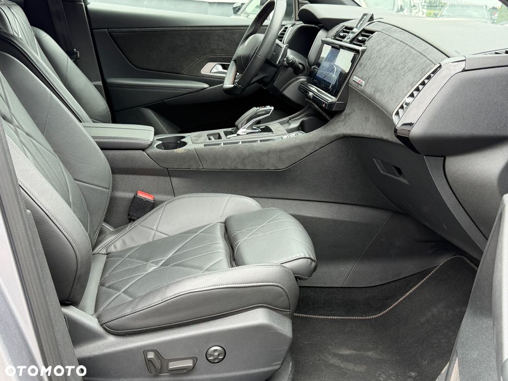 DS Automobiles DS 7 Crossback 1.6 E-Tense Performance Line + - 6