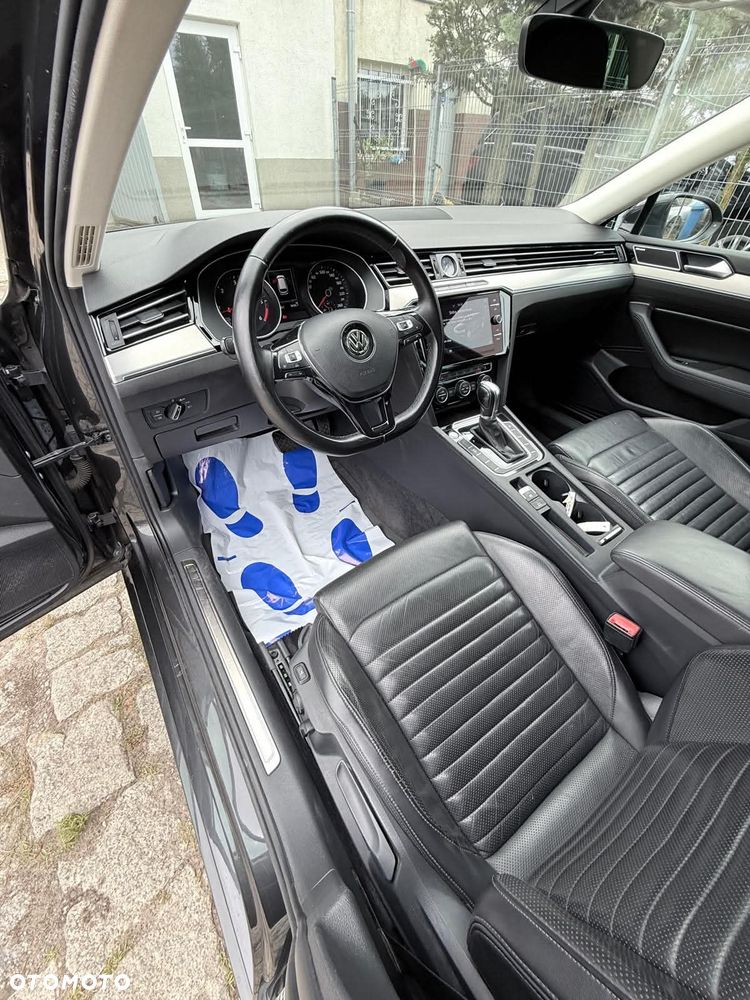 Volkswagen Passat - 7