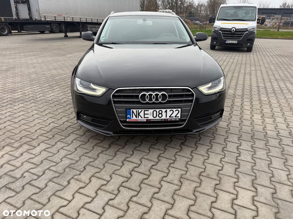 Audi A4 Avant 2.0 TDI ultra - 13