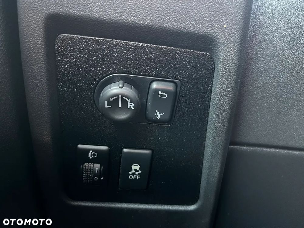 Nissan Qashqai 2.0 4x4 visia - 14