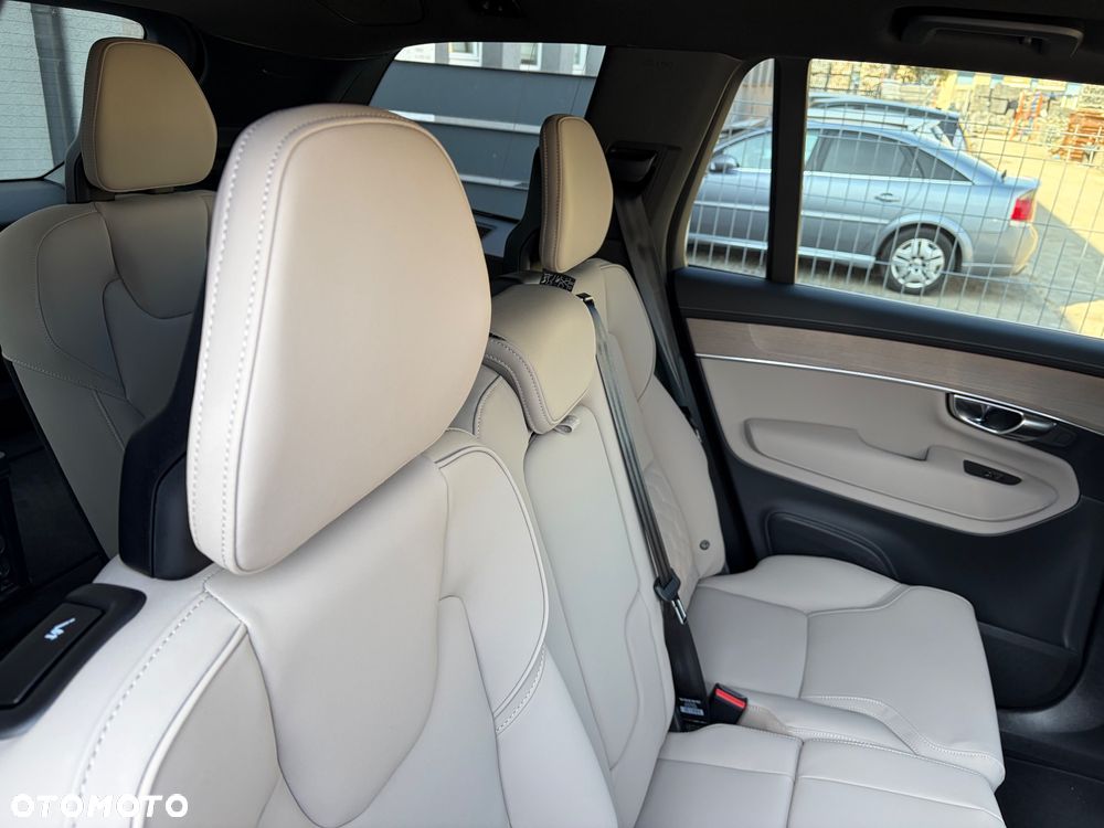 Volvo XC 90 B5 B AWD Plus Bright - 8
