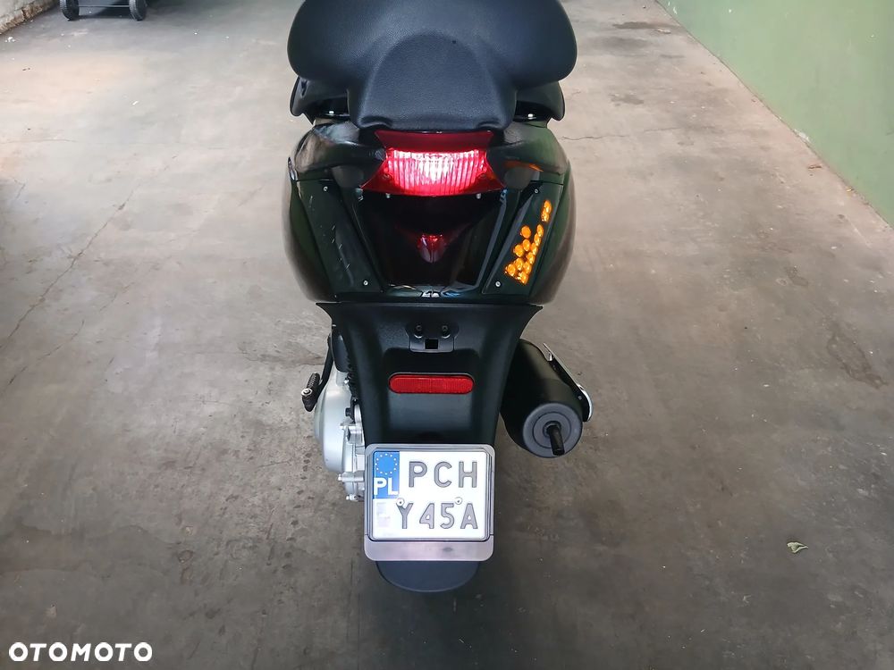 Piaggio ZIP - 7