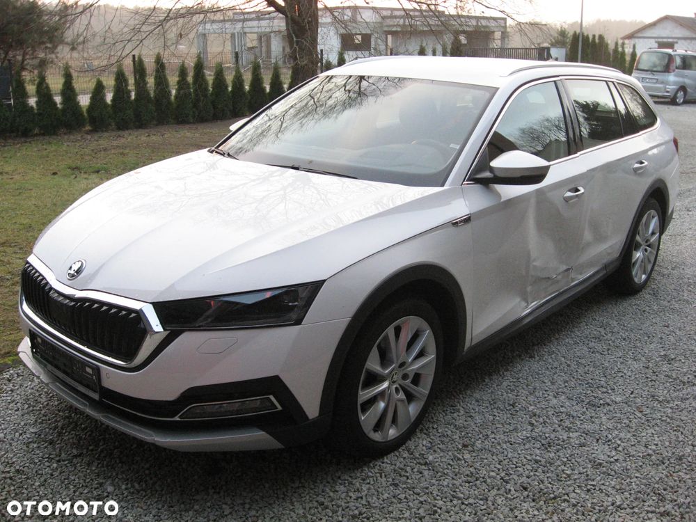 Skoda Octavia 2.0 TDI 4x4 Scout DSG - 33