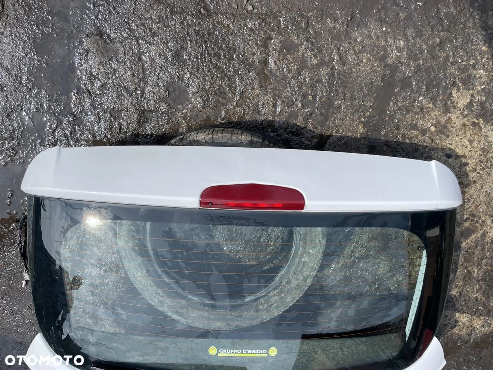 Klapa bagażnika Opel Corsa E 3d - 2