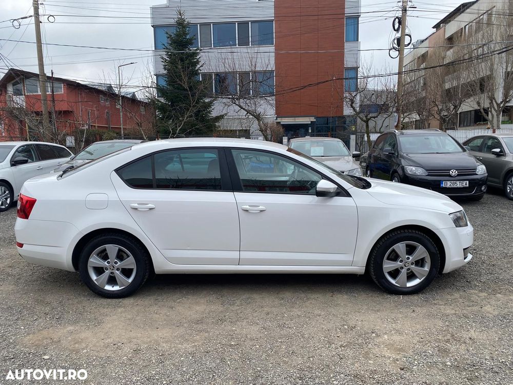 Skoda Octavia 1.6 TDI Style - 3