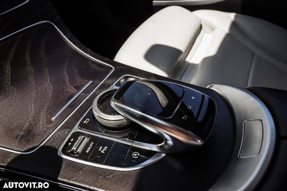 Mercedes-Benz C - 16