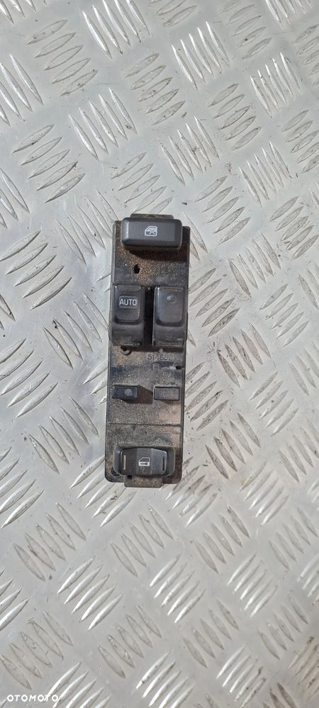 Isuzu D-Max I Przełącznik Szyb Lewy Przód - 1