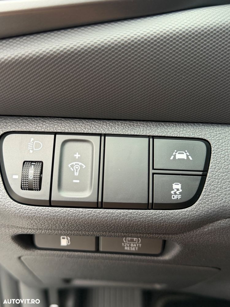 Hyundai IONIQ 1.6 GDI Style - 10