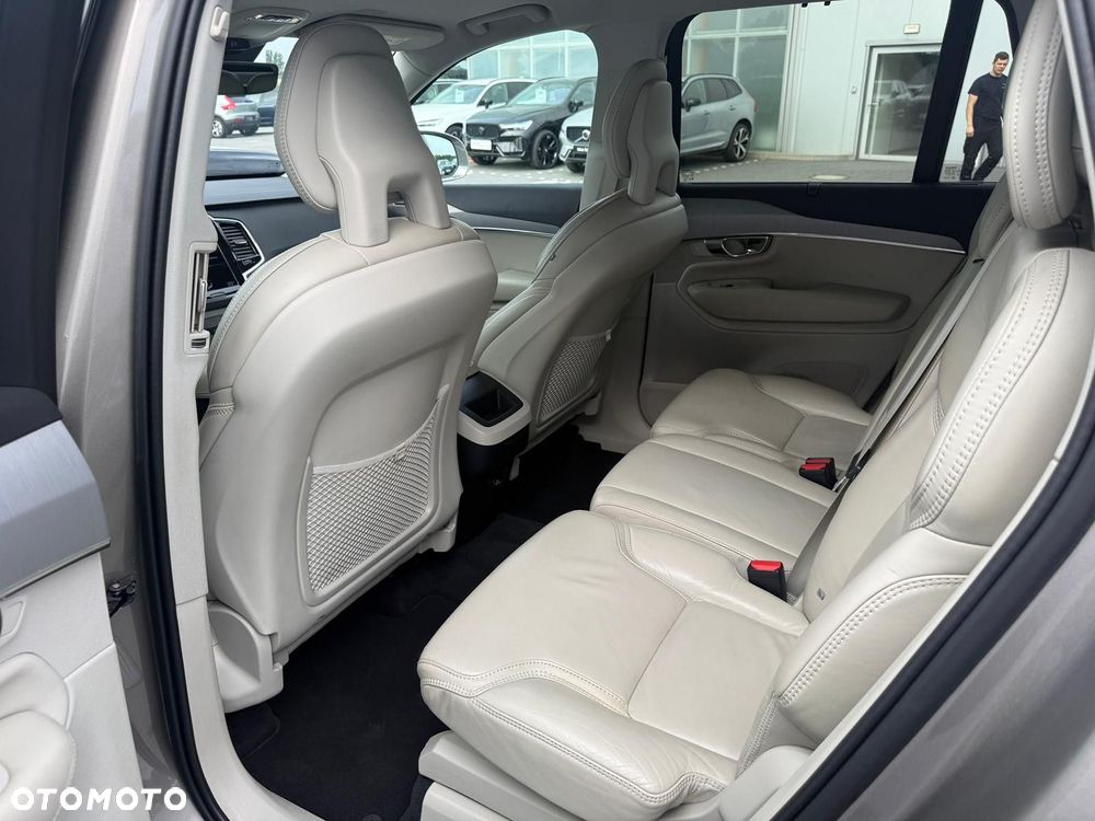 Volvo XC 90 - 15