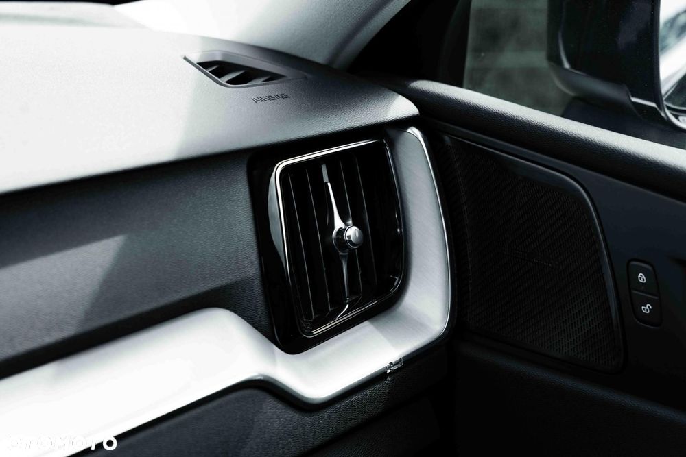 Volvo XC 60 D3 Momentum Pro - 29