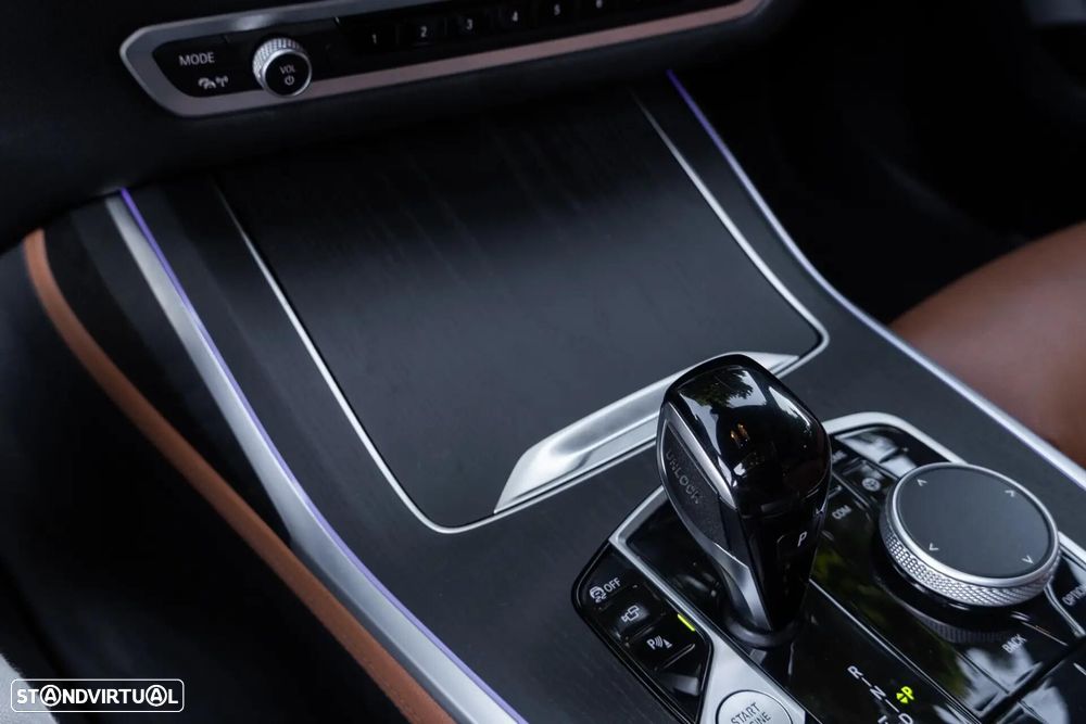 BMW X7 40 d xDrive Pack M - 47