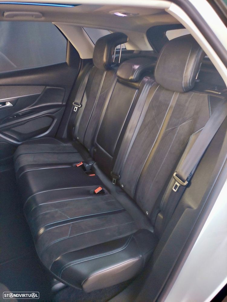 Peugeot 3008 1.2 PureTech Allure Grip Control EAT6 - 30