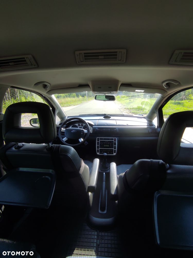 Ford Galaxy - 8