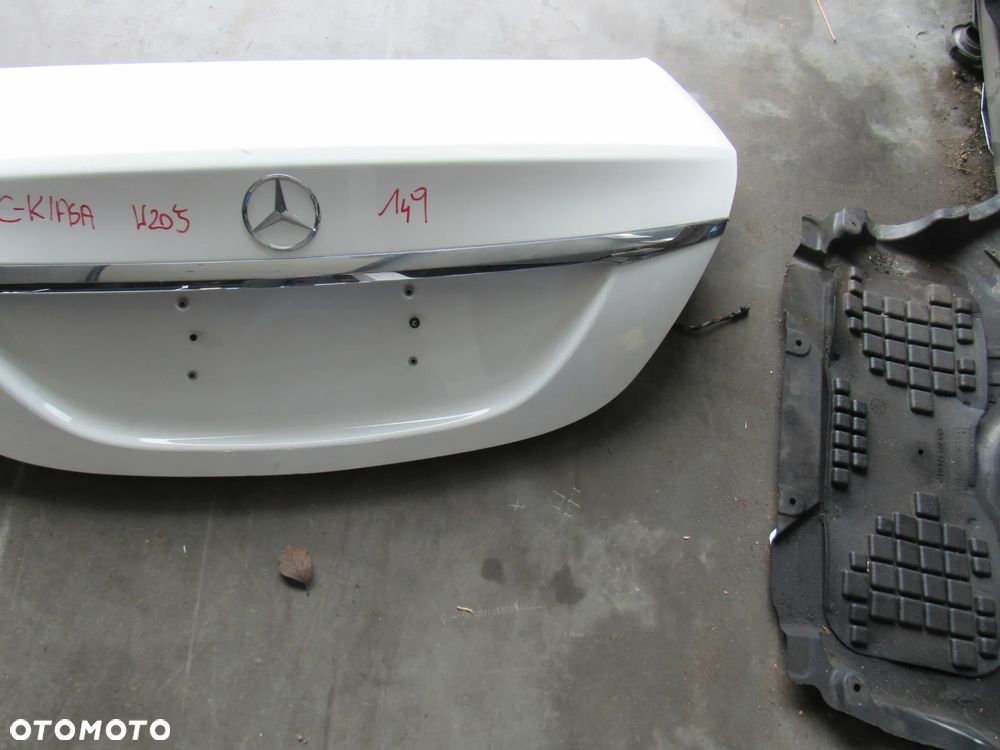 mercedes w205 c klasa tył klapa sedan149 - 3