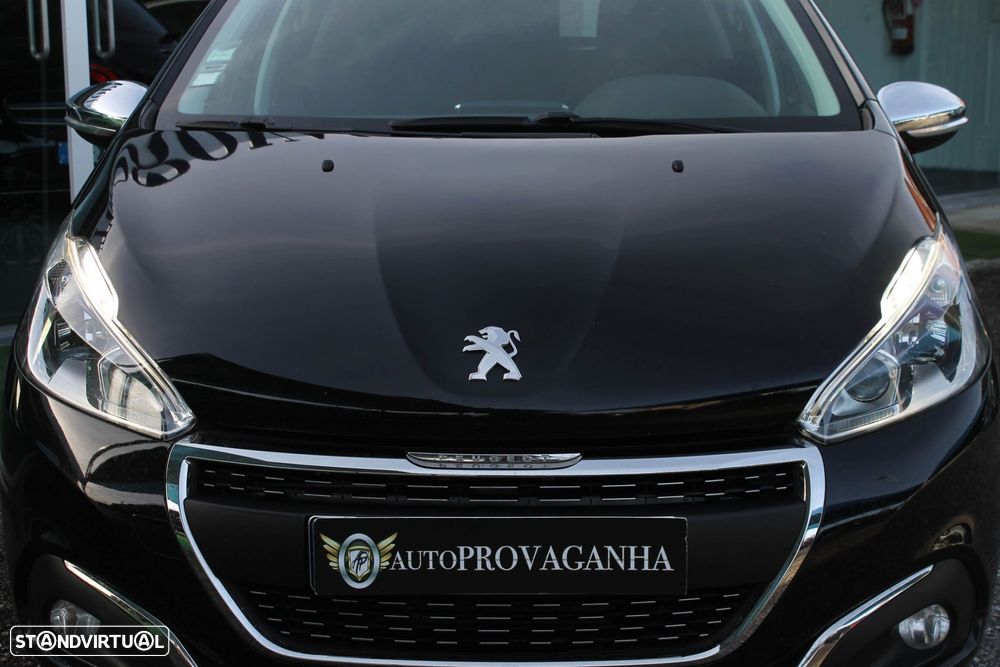 Peugeot 208 1.2 PureTech Signature - 31