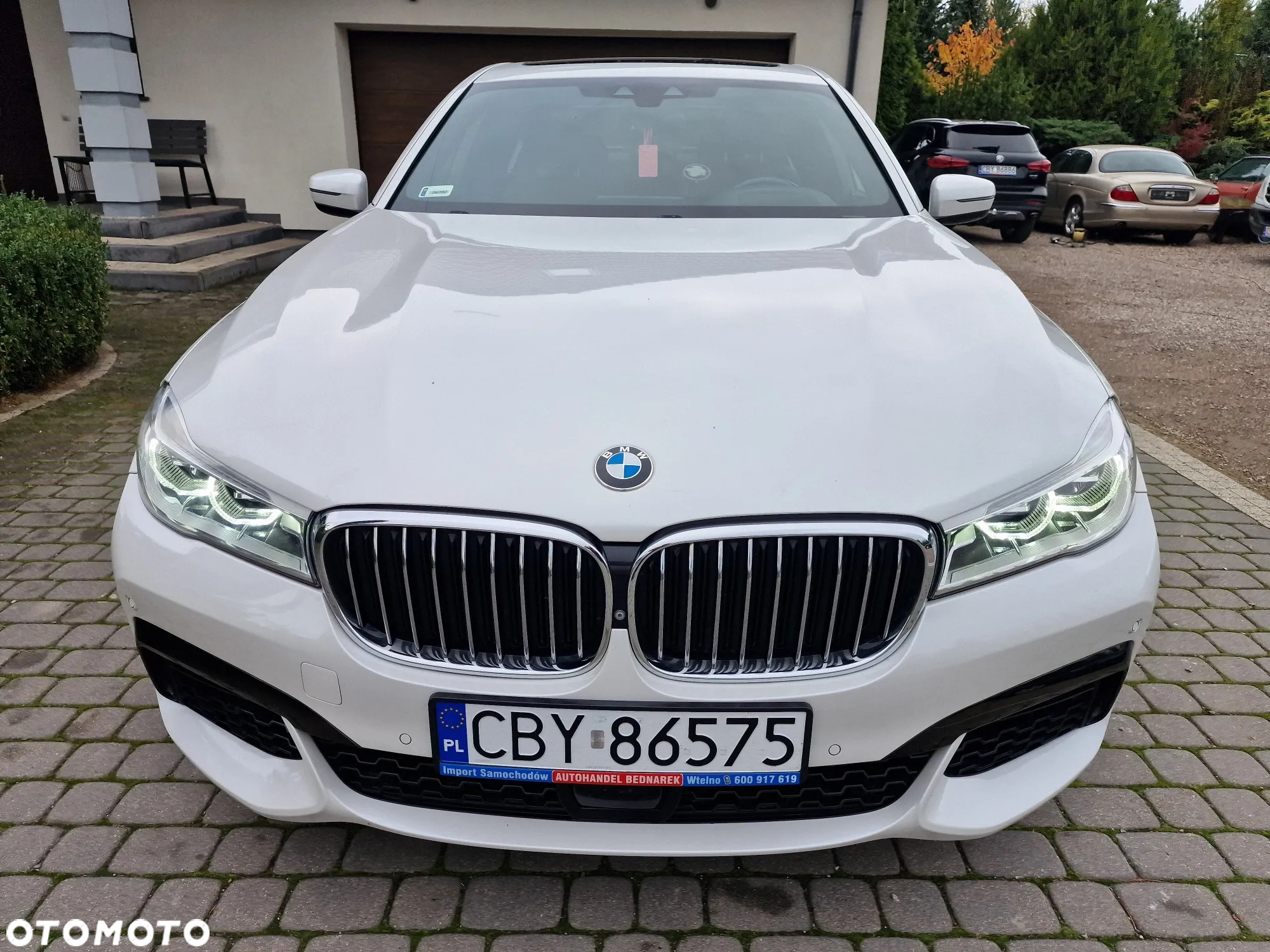 BMW Seria 7 750Li xDrive - 13