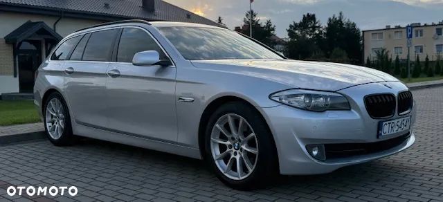 BMW Seria 5 520d Touring - 2