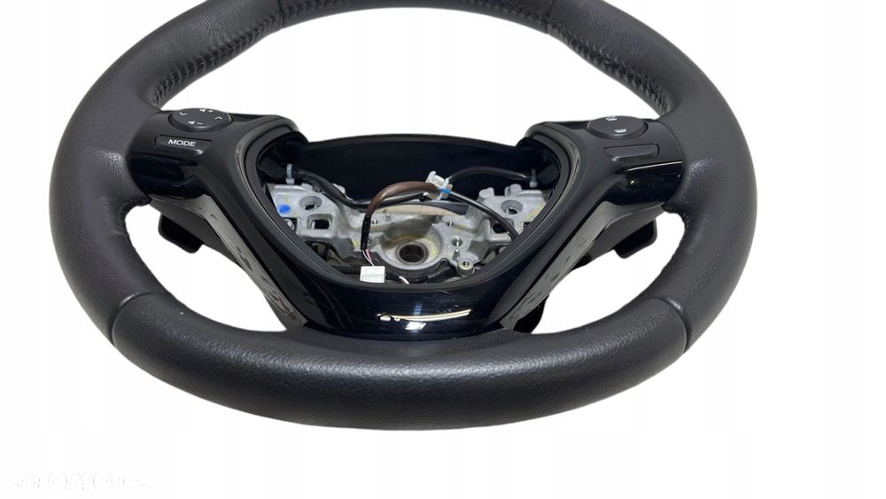 KIEROWNICA WIELOFUNKCYJNA SKÓRA SKÓRZANA ŁOPATKI AUTOMAT PEUGEOT 108 - 2