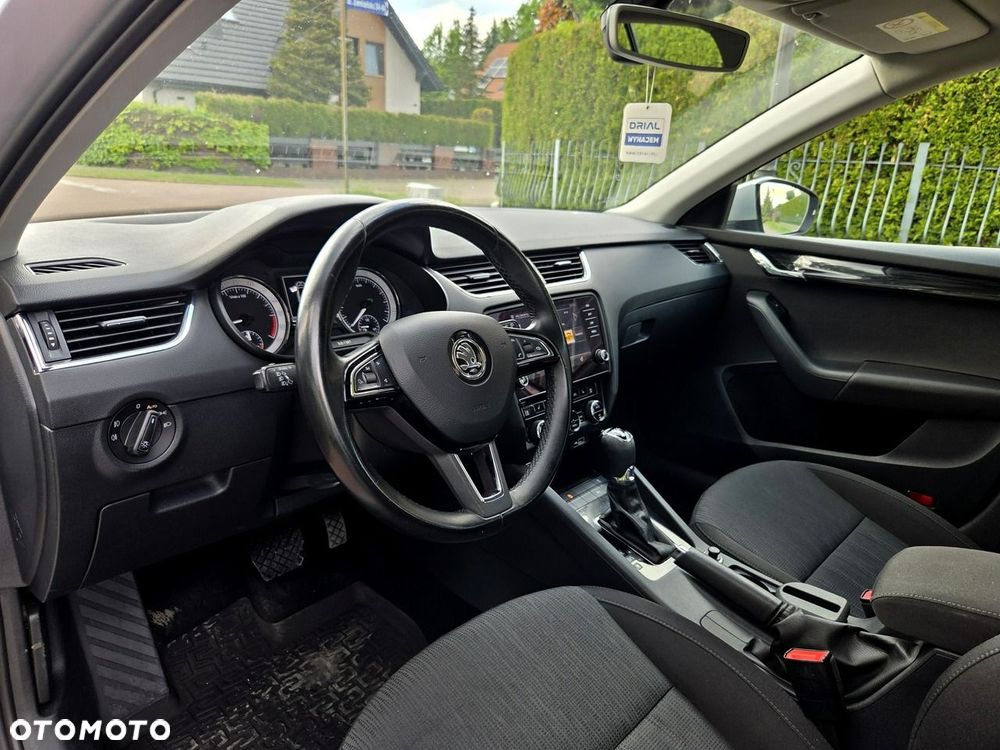 Skoda Octavia 2.0 TDI 4x4 Ambition DSG - 9