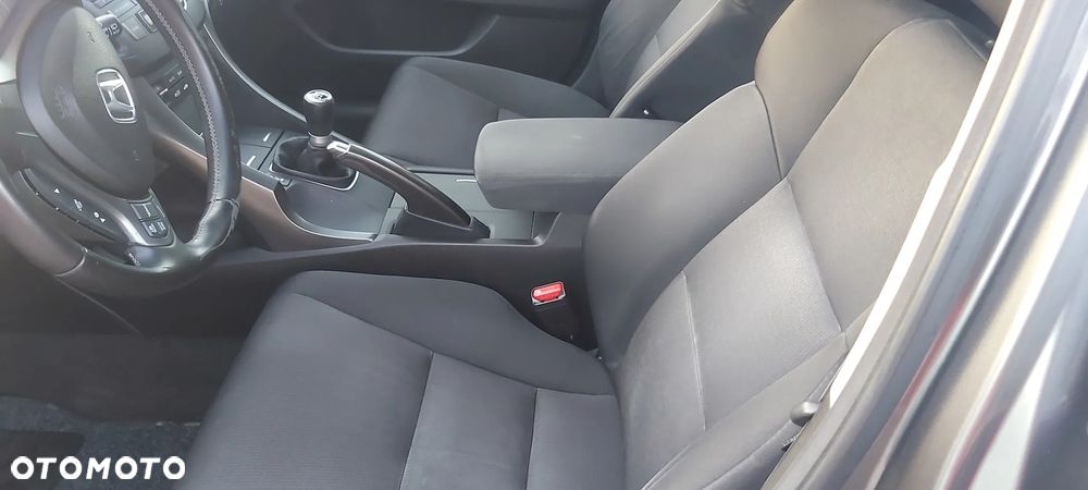 Honda Accord 2.0 Lifestyle - 18
