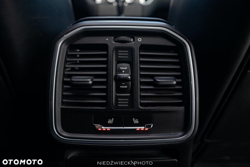 Porsche Macan - 15