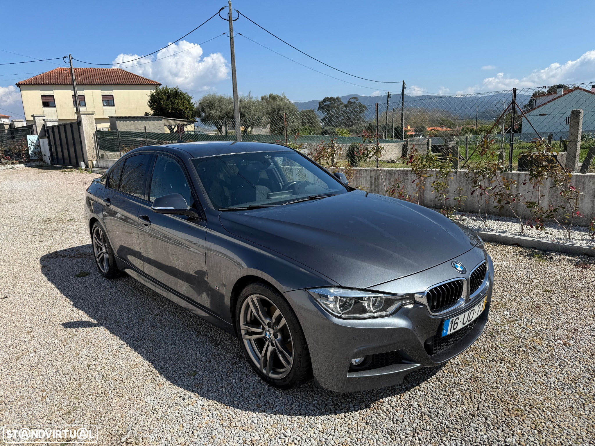 BMW 330 e iPerformance Pack M - 8