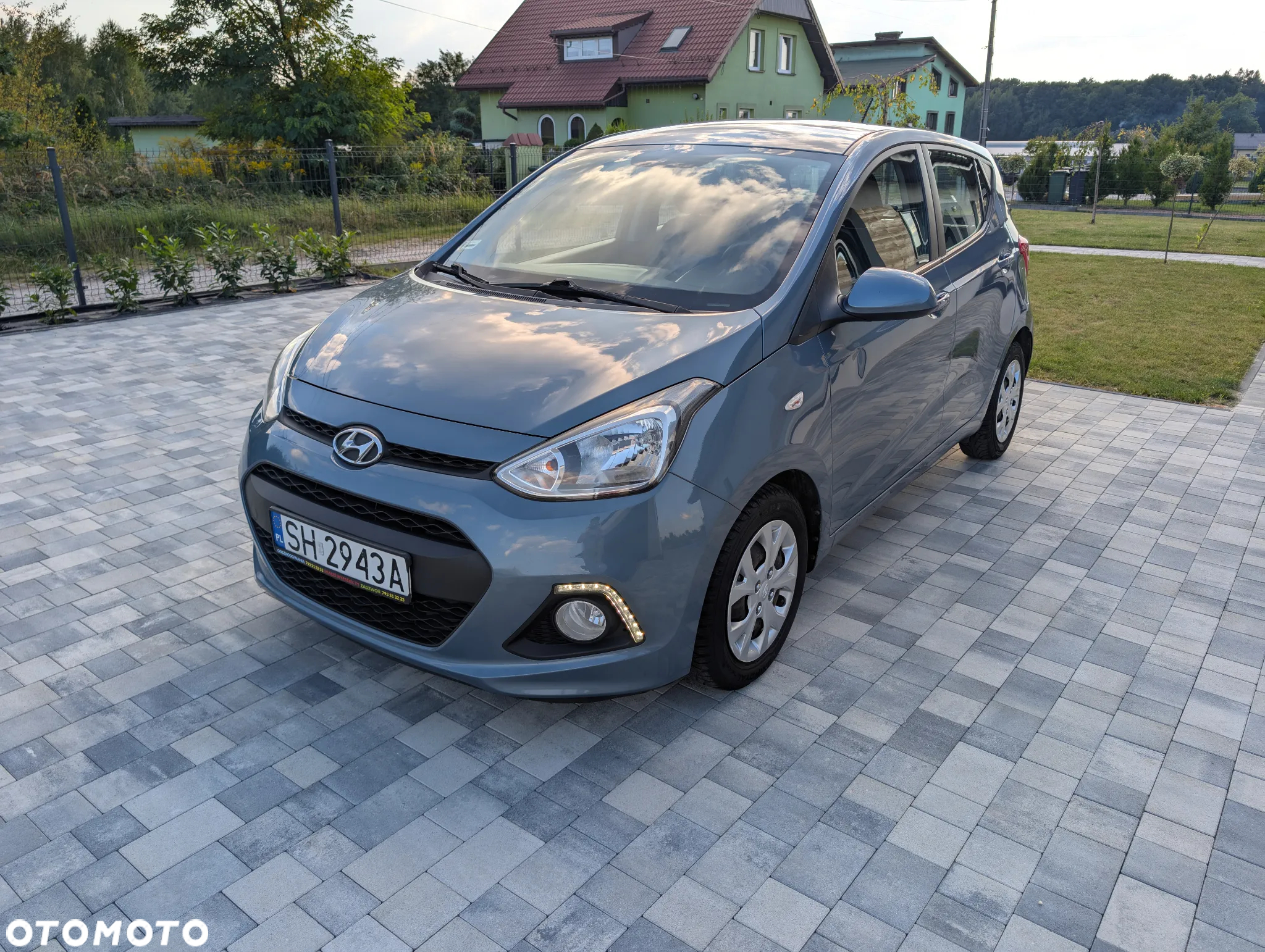 Hyundai i10 1.0 Premium - 11