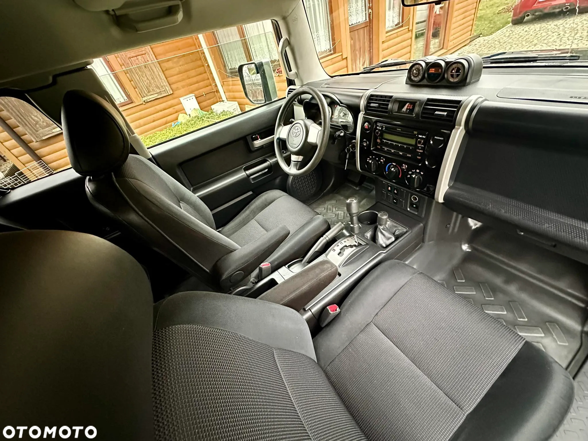 Toyota FJ Cruiser 4.0 4x4 - 24
