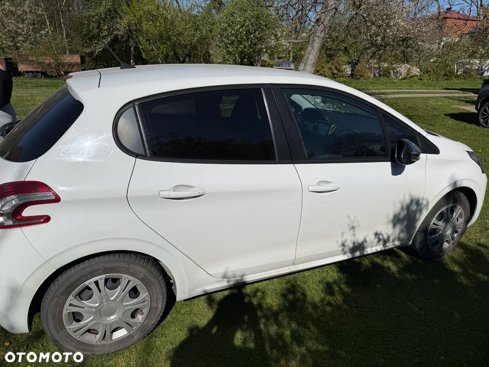 Peugeot 208 - 2