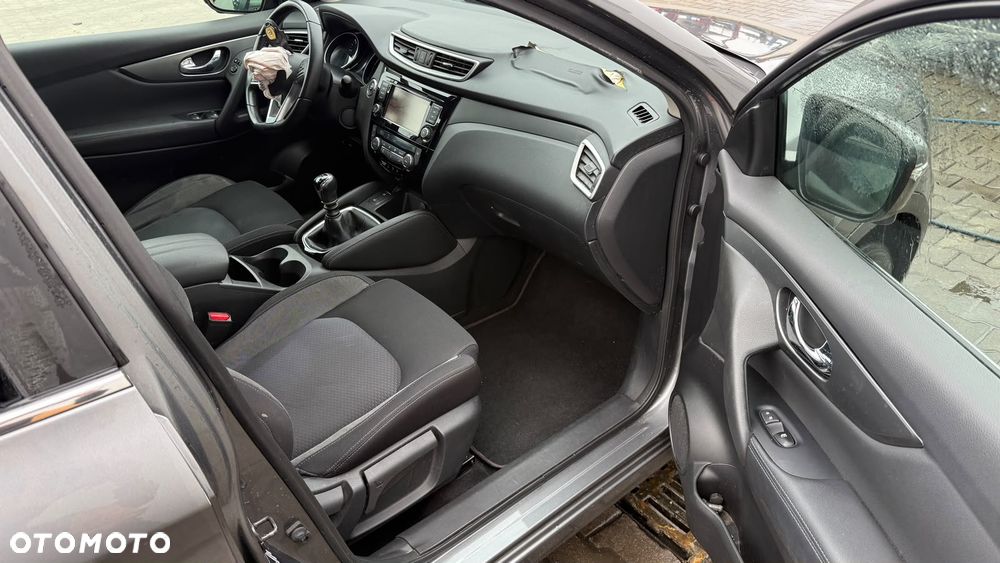 Nissan Qashqai 1.7 dCi Visia - 9
