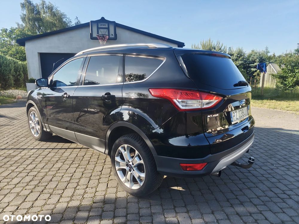 Ford Kuga 2.0 TDCi 4x4 Titanium - 4