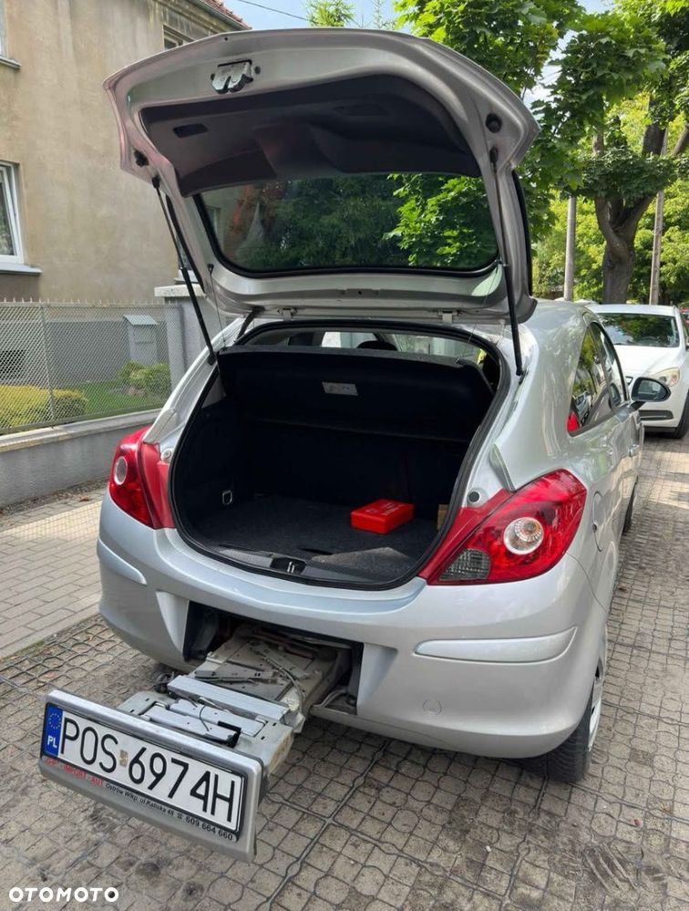Opel Corsa 1.2 16V 111 - 2