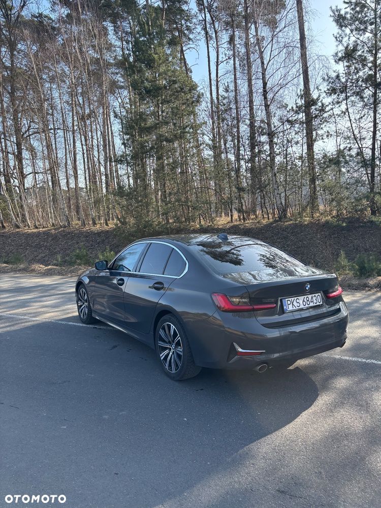 BMW Seria 3 318d Edition Luxury Line Purity - 13