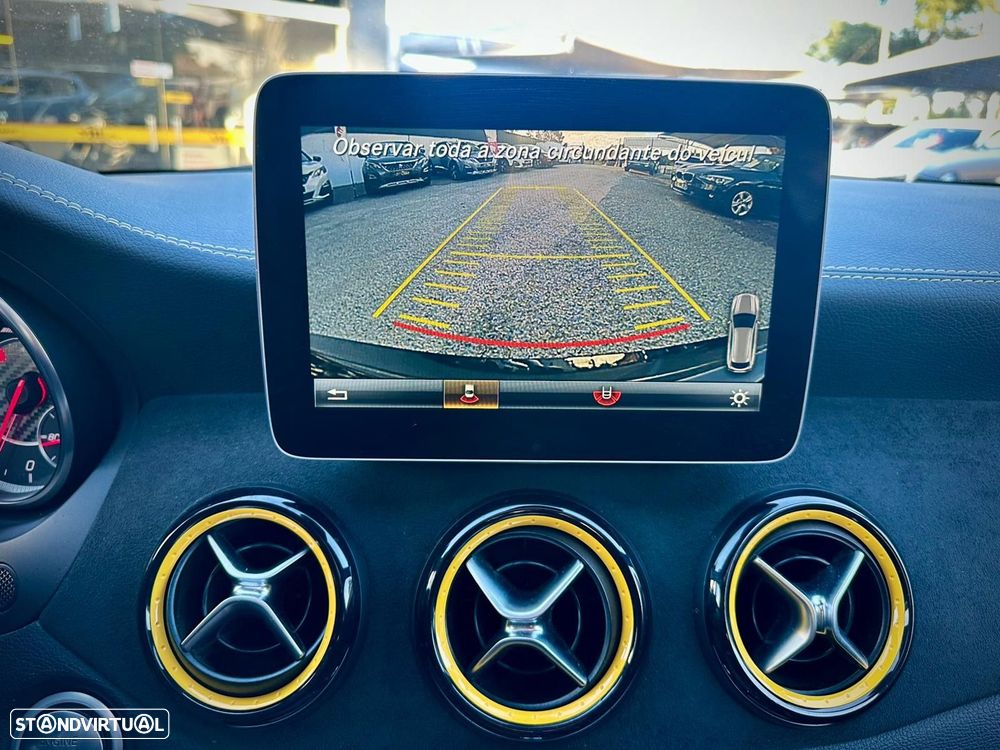 Mercedes-Benz CLA 45 AMG - 21