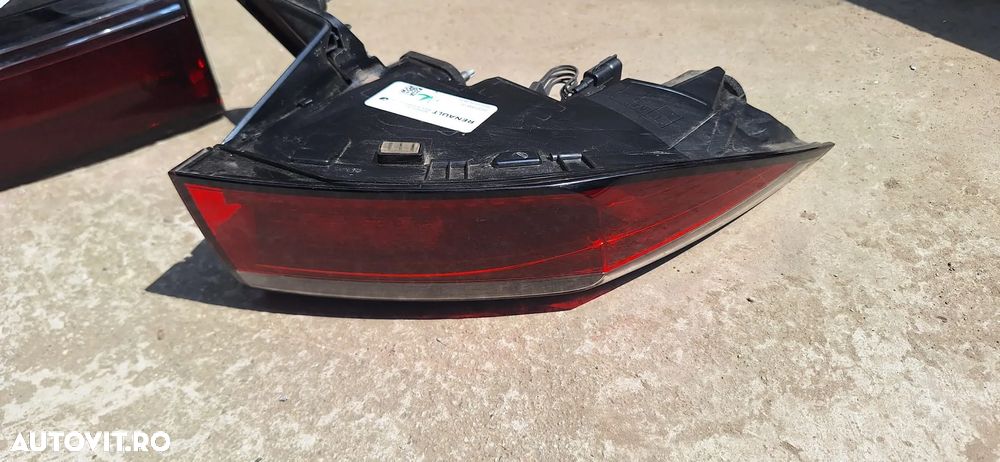 Stop dreapta Renault Megane E-Tech cod 265552143R