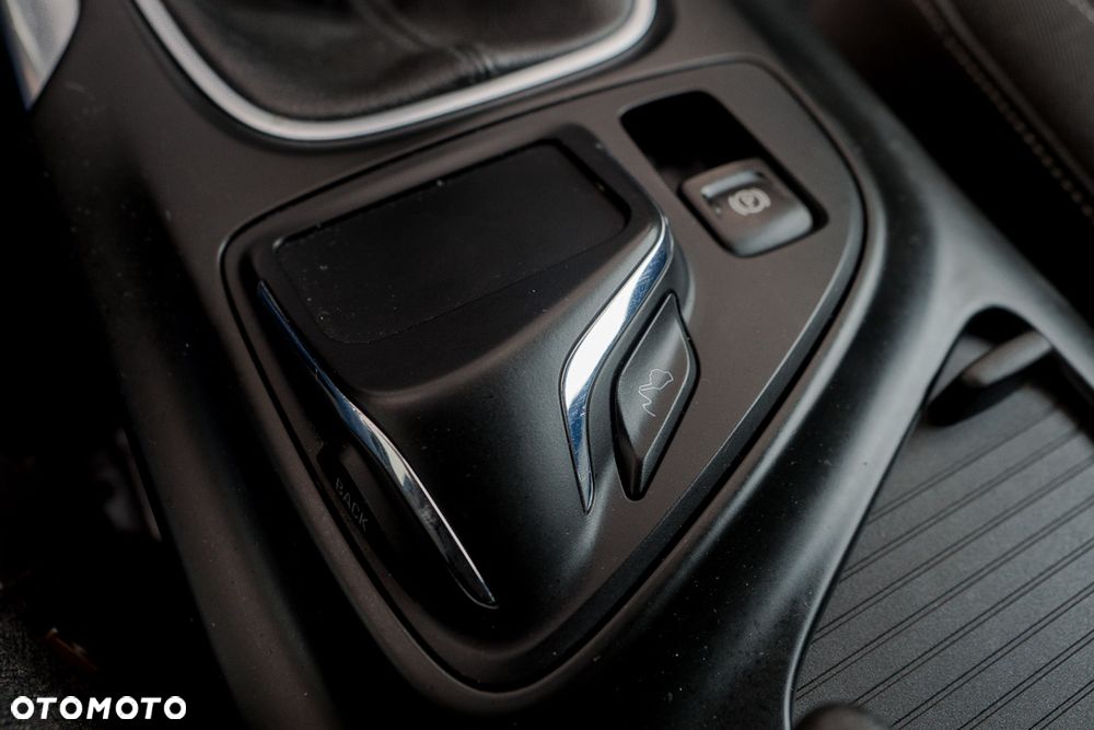 Opel Insignia 1.6 T Cosmo S&S - 27