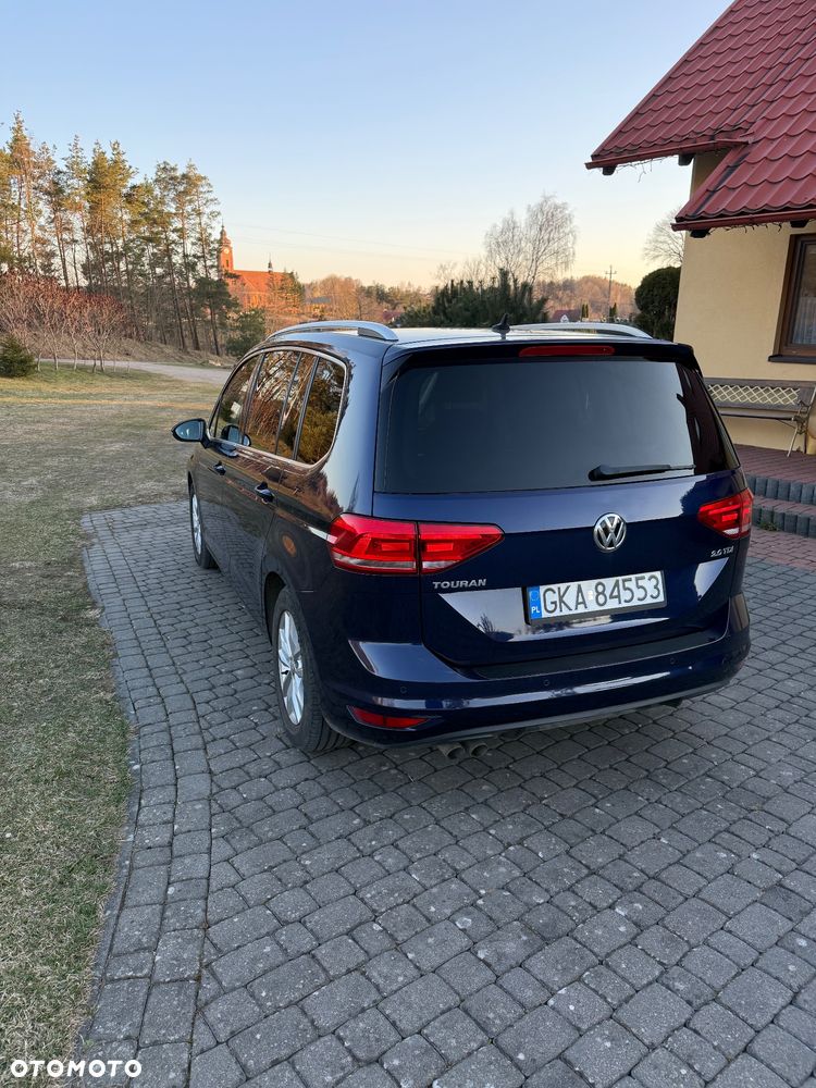 Volkswagen Touran 2.0 TDI BMT Highline DSG - 4