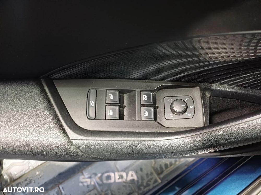 Skoda Octavia 2.0 TDI DSG Style - 9